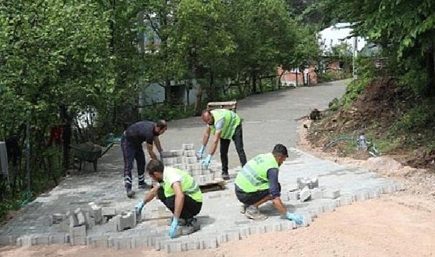 Mezit Mahallesi’nin Yolları Parke Taşla Kaplanıyor