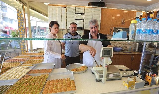 Bayraklı Zabıtası gıda denetimi yaptı