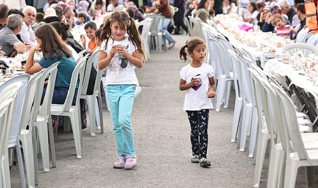 Deprem bölgesinde kardeşlik buluşması