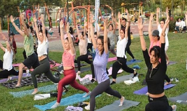 Nilüferliler yoga için buluşuyor