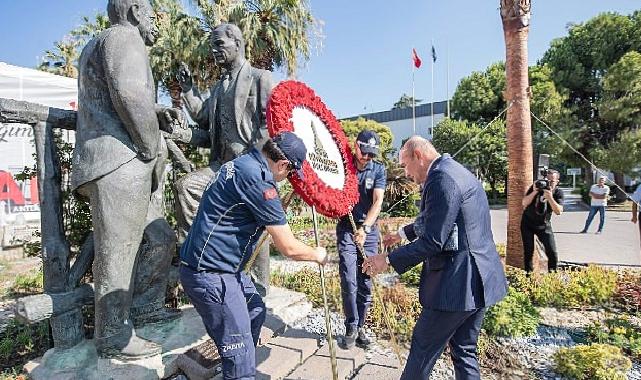 Başkan Soyer’den Ata’ya ve İnönü’ye saygı çelengi