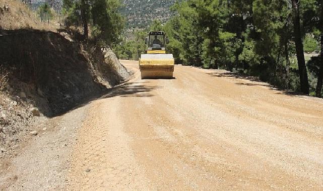 Belenobası-Gebece grup yolunda asfalt öncesi hazırlık