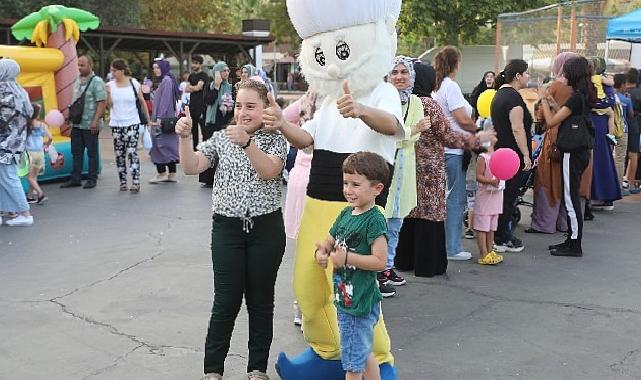 Büyükşehir’in sokak şenlikleriyle doyasıya eğlence