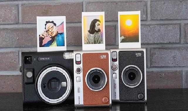 FUJIFILM instax mini Evo’nun yeni rengi: “Evo Brown”