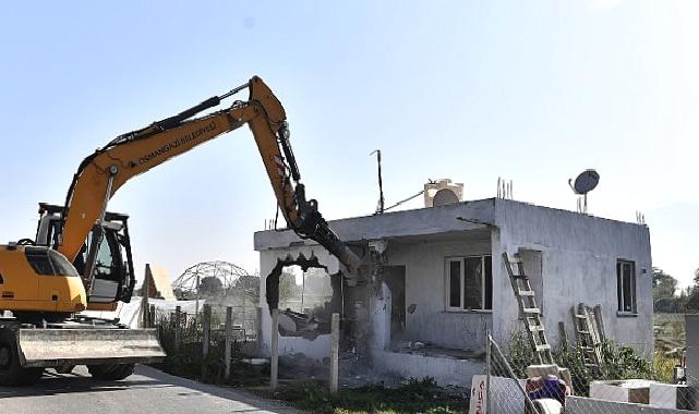 Osmangazi kaçak ve metruk yapılardan temizleniyor