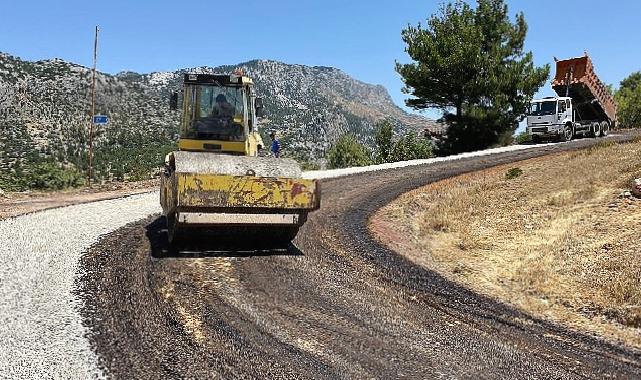 Antalya Büyükşehir kırsalda asfalt seferberliğini sürdürüyor