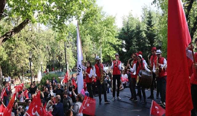 Çankaya Belediyesi, 30 Ağustos Zafer Bayramı’nın 101. Yılını Çankaya’nın dört bir yanında bando gösterileri ve konserlerle kutlayacak.