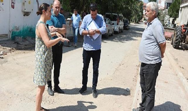 Efes Selçuk’ta yollar, aydınlatma direkleri ve parklar..