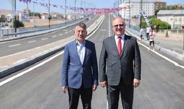 Erzincan Çevre Yolu Stadyum Yanı Üst Geçit ve Bağlantı Yolu Hizmete Açıldı…