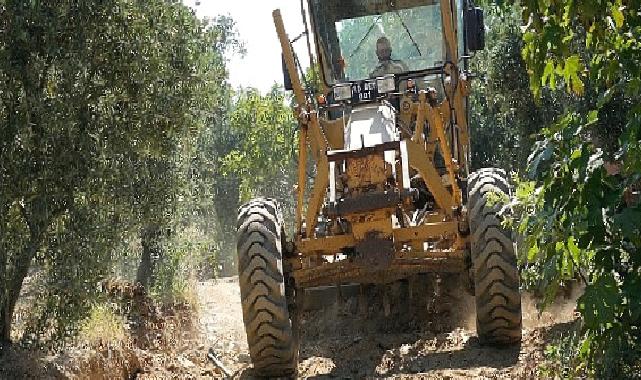 Gemlikli çiftçiye arazi yolu desteği