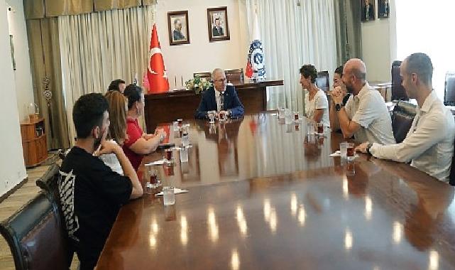 Rektör Budak, ‘Zafer Yürüyüşü’ne katılan Egeli Ekibi ağırladı