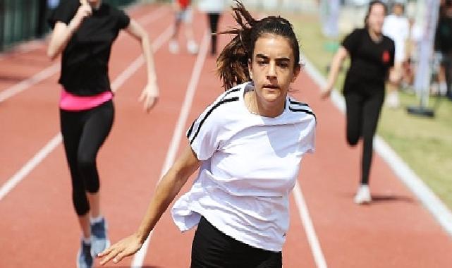 Semra Aksu Atletizm Parkı 1 yılda binlerce Karşıyakalıyı atletizm ile tanıştırdı