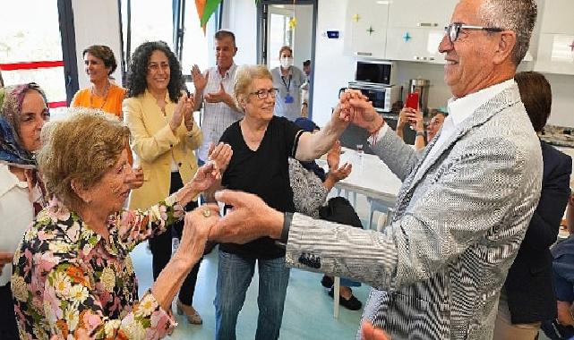 Alzheimer Hastaları Bu Merkezde Hayata Tutunuyor