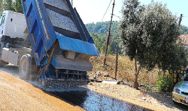 Erentepe, İncircik ve Toptaş grup yolunda asfalt çalışması