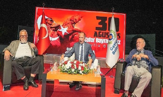 Usta tarihçiler Atatürk’ün dehasını anlattı