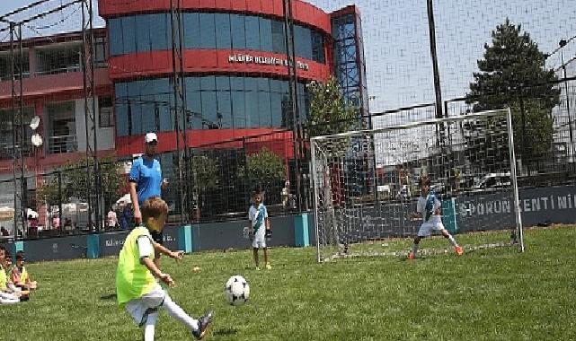 Yaz Spor Okulları ile tatilleri dolu dolu geçti