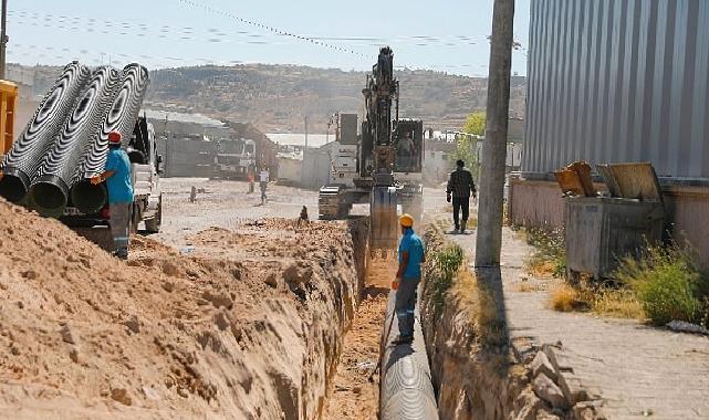 Yeni Sanayi ve Lale Sanayi sitelerinde sıcak asfalt serimi öncesi altyapı yenileniyor