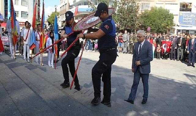 29 Ekim Çelenk Töreni yapıldı