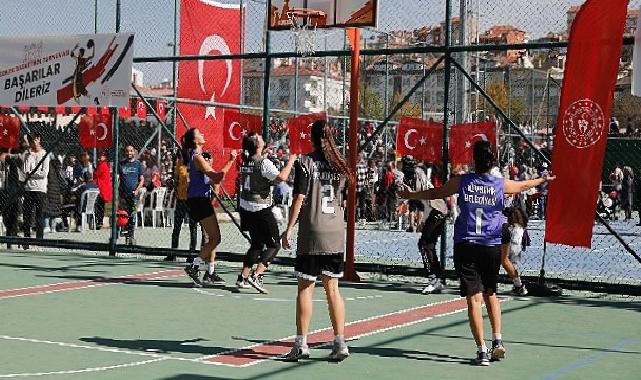 29 Ekim Cumhuriyet Kupası Sokak Basketbol Turnuvasında Şampiyonlar belli oldu