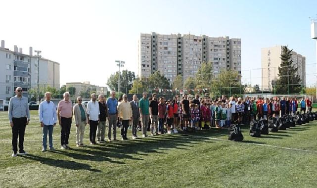 Başkan Tugay’dan Amatör Spor Kulüplerine Destek