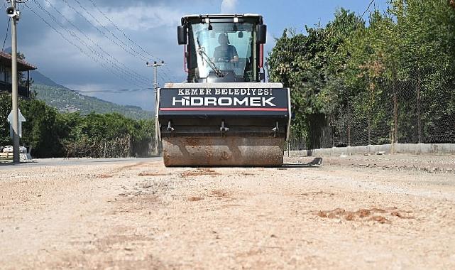 Bozulan Yollar Düzeltiliyor