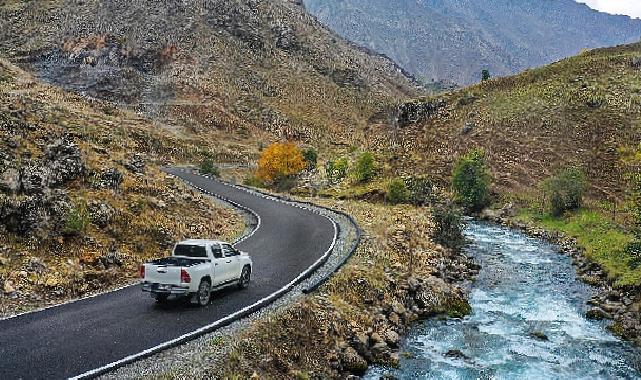 Büyükşehir Belediyesi Bahçesaray Subaşı Yolunu Asfaltladı