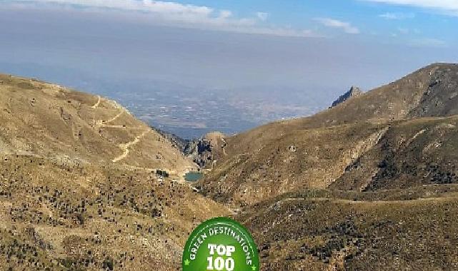 Efeler Yolu, En İyi 100 Hikâye listesinde