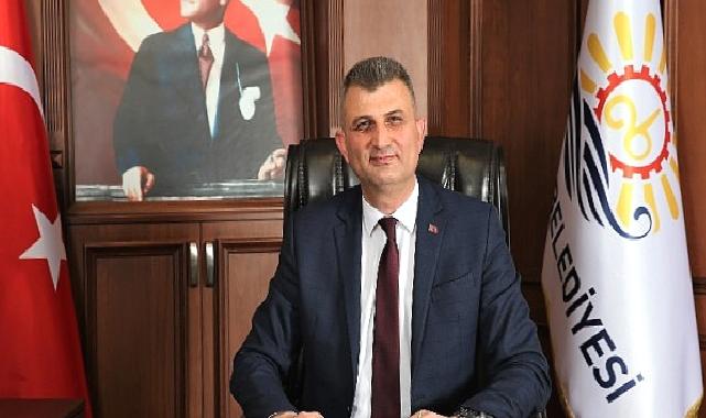 Gölcük Belediye Başkanı Ali Yıldırım Sezer, yayınladığı mesaj ile 29 Ekim Cumhuriyet Bayramı’nı kutladı.