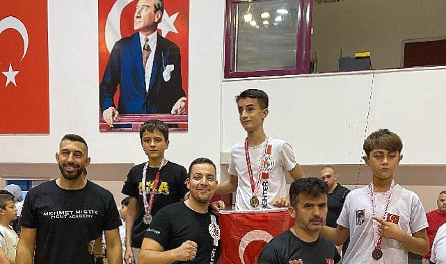 Kemer Belediyesi Kick Boks takımından 6 madalya