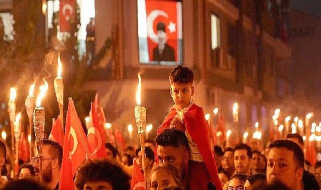 Seferihisar fener alayıyla aydınlandı