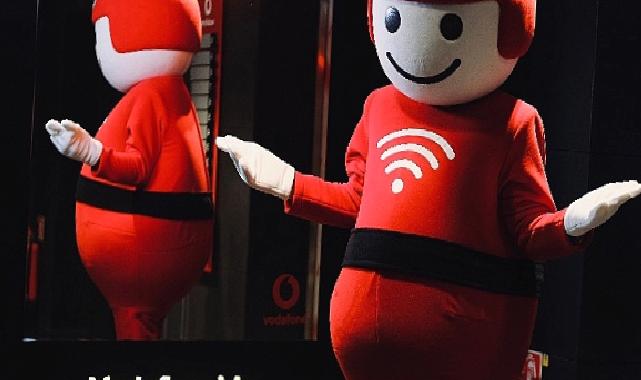 Vodafone’un Dijital Kahramanı TOBi Artık Konuşarak da Hizmet Verecek