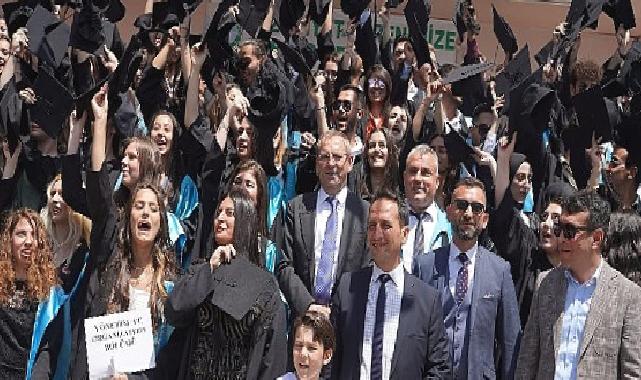 Ayvalıklı eğitim fidanına 800 liralık burs