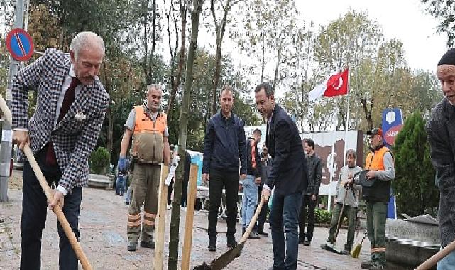 Bayrampaşa Belediyesi’nden Cumhuriyetin 100 yılına 2023 fidan