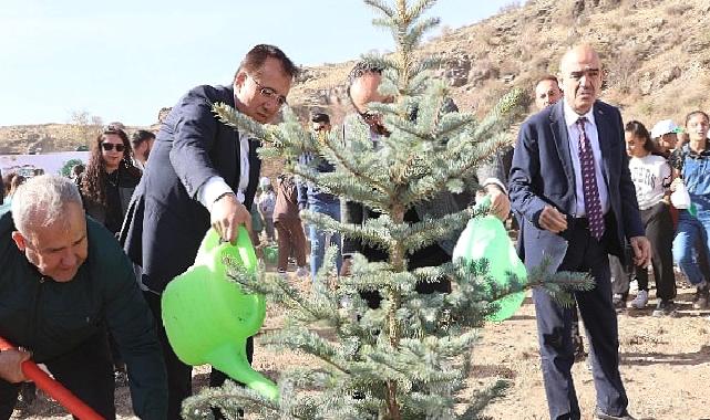 Geleceğe nefes, cumhuriyete nefes için 24bin fidan dikildi