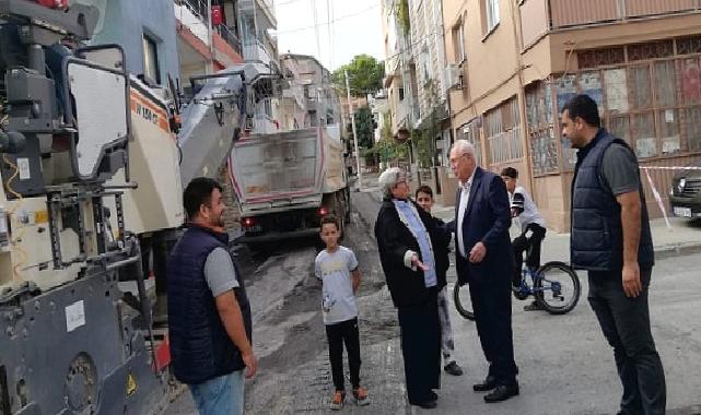 Karabağlar Belediyesi asfalt ekipleri serimlerine devam ediyor