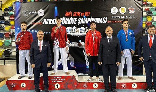 Karate Şampiyonasında Kağıtspor rüzgârı