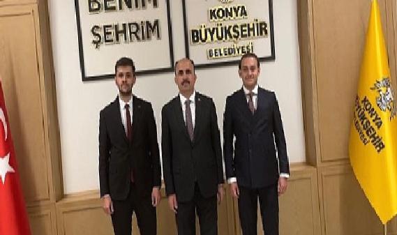 Konya Büyükşehir Belediyesi Gençlik Meclisi Başkanlığı’nı Devralan Kilci ve Önceki Başkan Tekin Başkan Altay’ı Ziyaret Etti