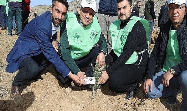 Yahyalı’da binlerce fidan toprakla buluştu