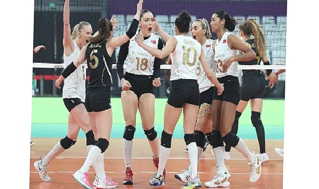 VakıfBank, Kulüpler Dünya Şampiyonası’nda grup lideri olarak yarı finalde