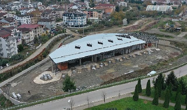 Yeni Gölcük terminalinde çatı imalatı tamam