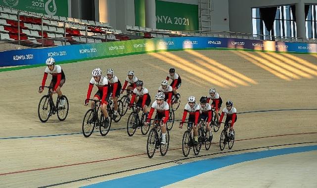 Türkiye Bisiklet Federasyonu Konya Olimpik Velodromunda Pist Bisikleti Temel Eğitim Programı