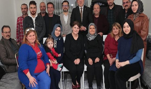 AK Parti Nevşehir Belediye Başkan Adayı Dr. Mehmet Savran, Nevşehir’de bulunan depremzede aileleri ziyaret etti