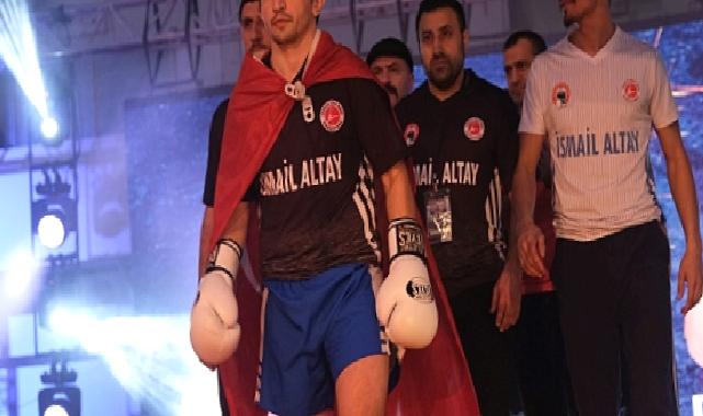 Kocaeli’de kick boks fırtınası esti;Dövüşçüler ringin tozunu attırdı