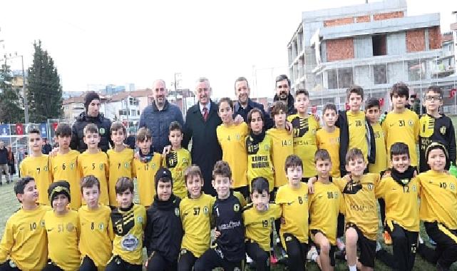 Minik futbolcular Büyükakın’a hünerlerini sergiledi