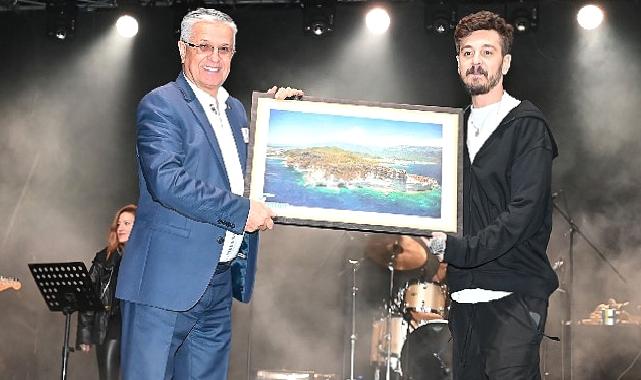 Rock grubu Kolpa Kemer’de konser verdi