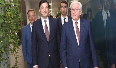 Almanya Cumhurbaşkanı Frank-Walter Steinmeier DHL Express Türkiye’nin İstanbul Havalimanı’ndaki operasyon merkezini ziyaret etti