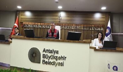 Antalya Büyükşehir Belediye Meclisi yeni dönemin ilk toplantısını yaptı