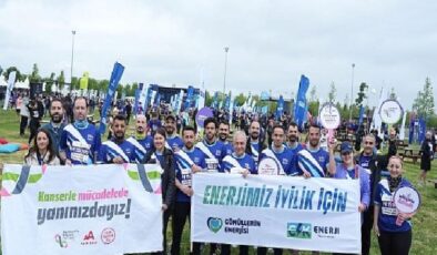 CK Enerji çalışanları, İstanbul Yarı Maratonu’nda kanserle mücadele için koştu