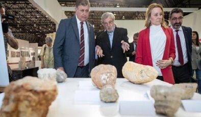 Jeoloji Festivali’nin açılışını Başkan Tugay yaptı İzmir depreme bilimin ışığında hazırlanacak