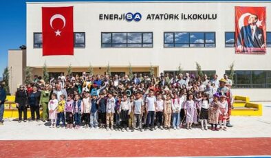 Sabancı Vakfı ve Enerjisa Enerji’nin iş birliğiyle hayata geçen Enerjisa Atatürk İlkokulu Hatay’da açıldı.